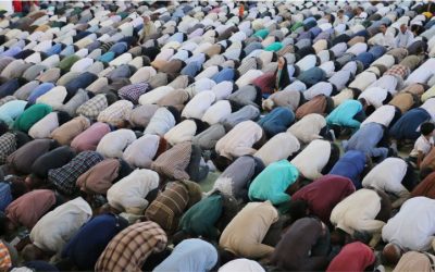 Keutamaan Shalat di Shaf Pertama