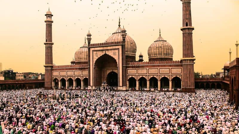 Berlipat Gandanya Pahala dalam Salat Jamaah